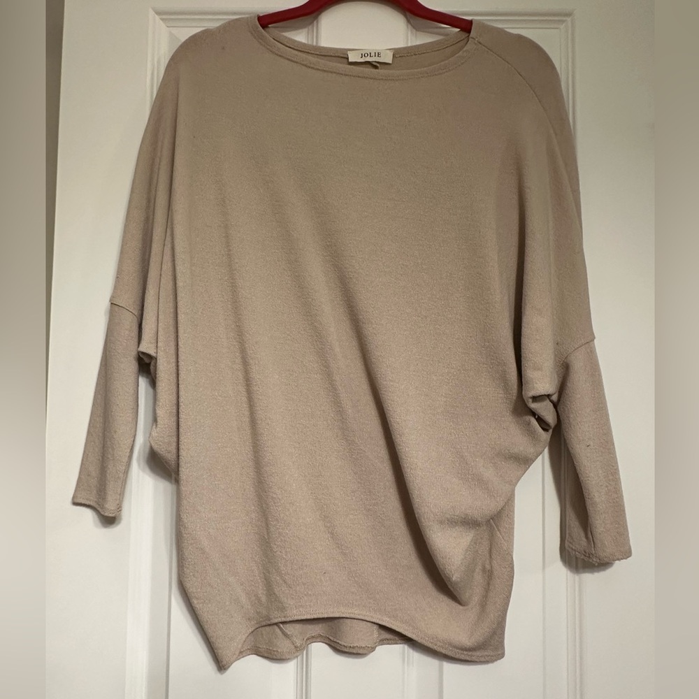 Jolie Women's Sweater in Beige